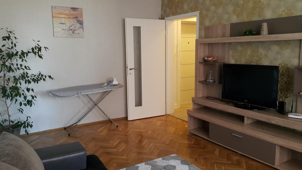 Apartment Plamen Delux ブルガス エクステリア 写真