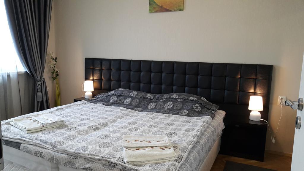 Apartment Plamen Delux ブルガス エクステリア 写真