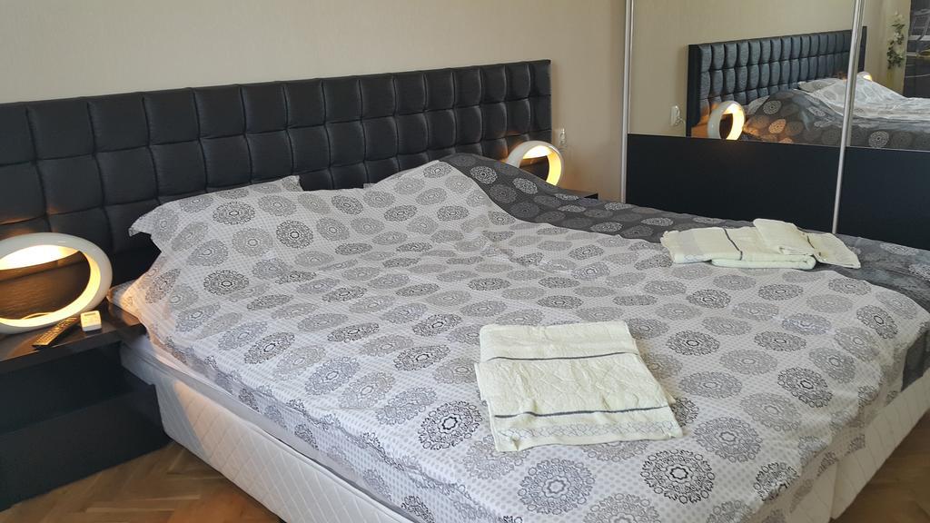 Apartment Plamen Delux ブルガス エクステリア 写真